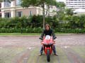 916